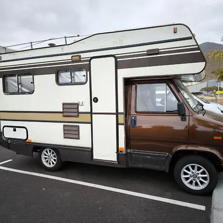 Autocaravana Vacacional Costa Adeje (Tenerife)